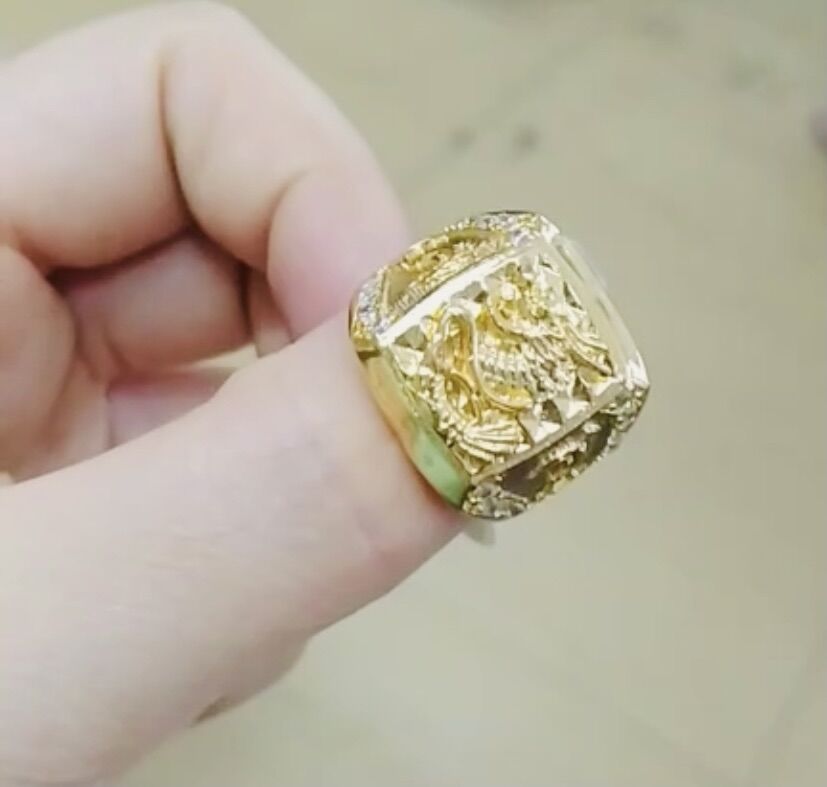 Nhẫn vàng khảm rồng cao cấp dành cho nam