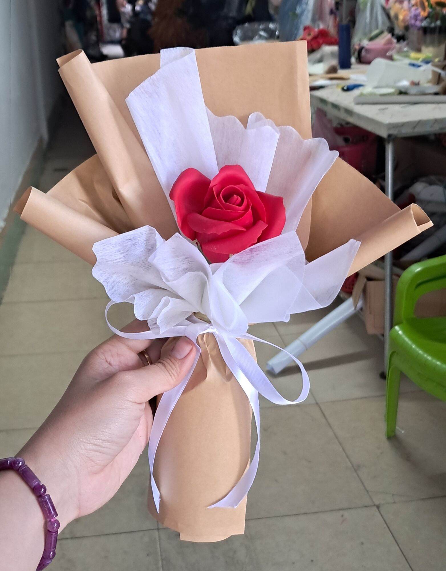 Bó hoa 1 bông hồng sáp thơm