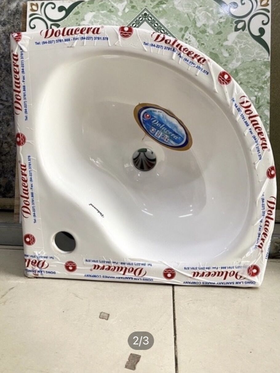Trọn bộ lavabo góc treo tường