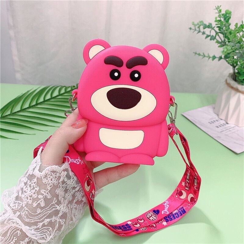 Túi đeo chéo silicon gấu dâu LOTSO
