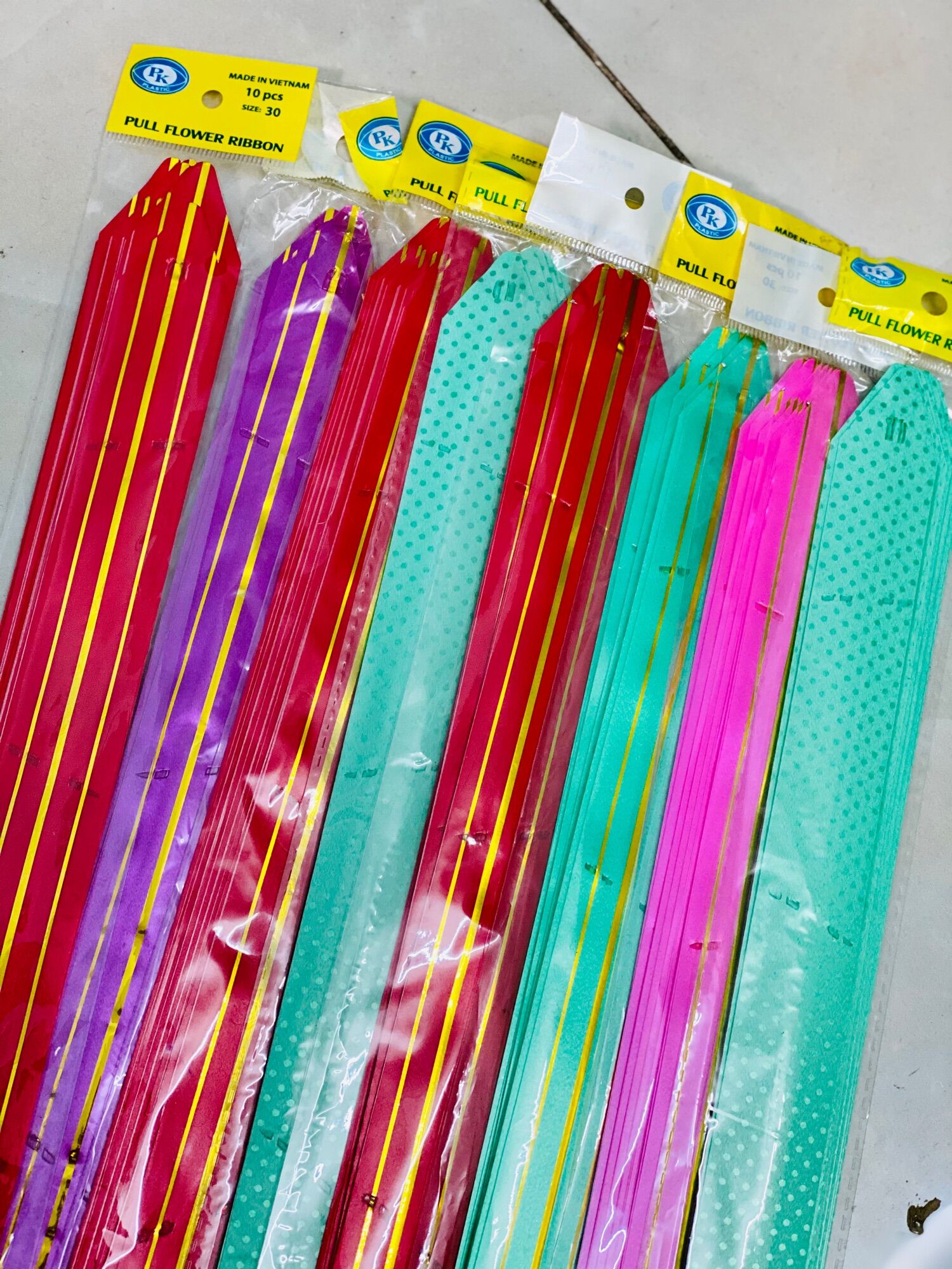 [HCM]Sét nơ rút 10 nơ kích thước ngang 10 dài 15cm rút rồi