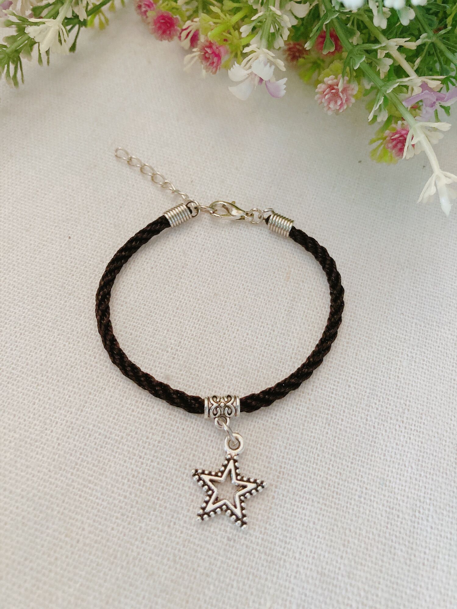 Vòng tay handmade ngôi sao