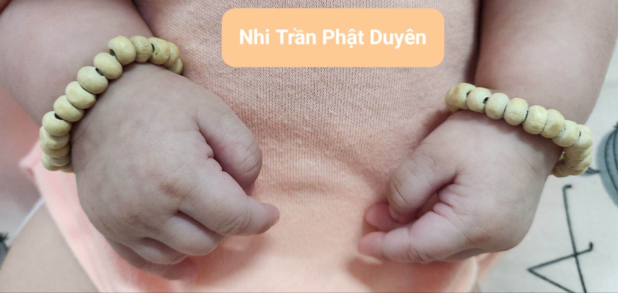 Vòng dâu tằm dành cho bé sơ sinh