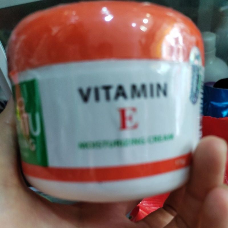 Kem Massage Giữ Ẩm Dưỡng Da Vitamin E
