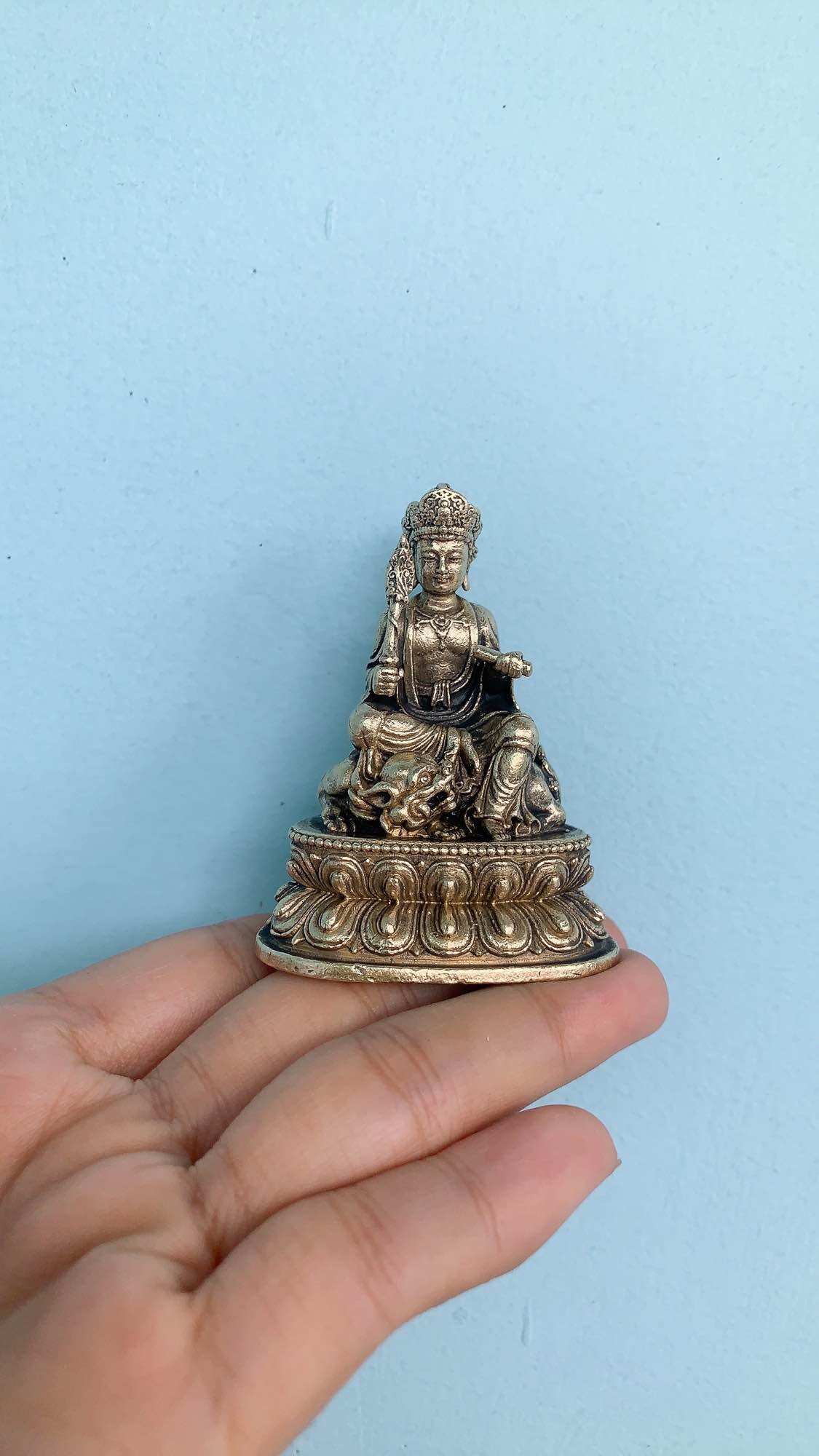 Tượng Văn thù bồ tát đồng