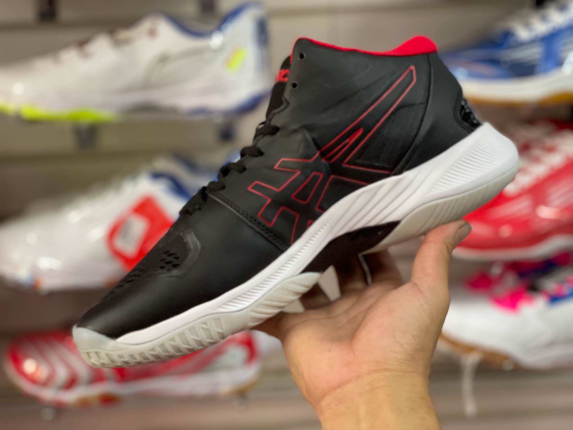 Giày thể thao ASICS bóng rổ đen đỏ cao cấp