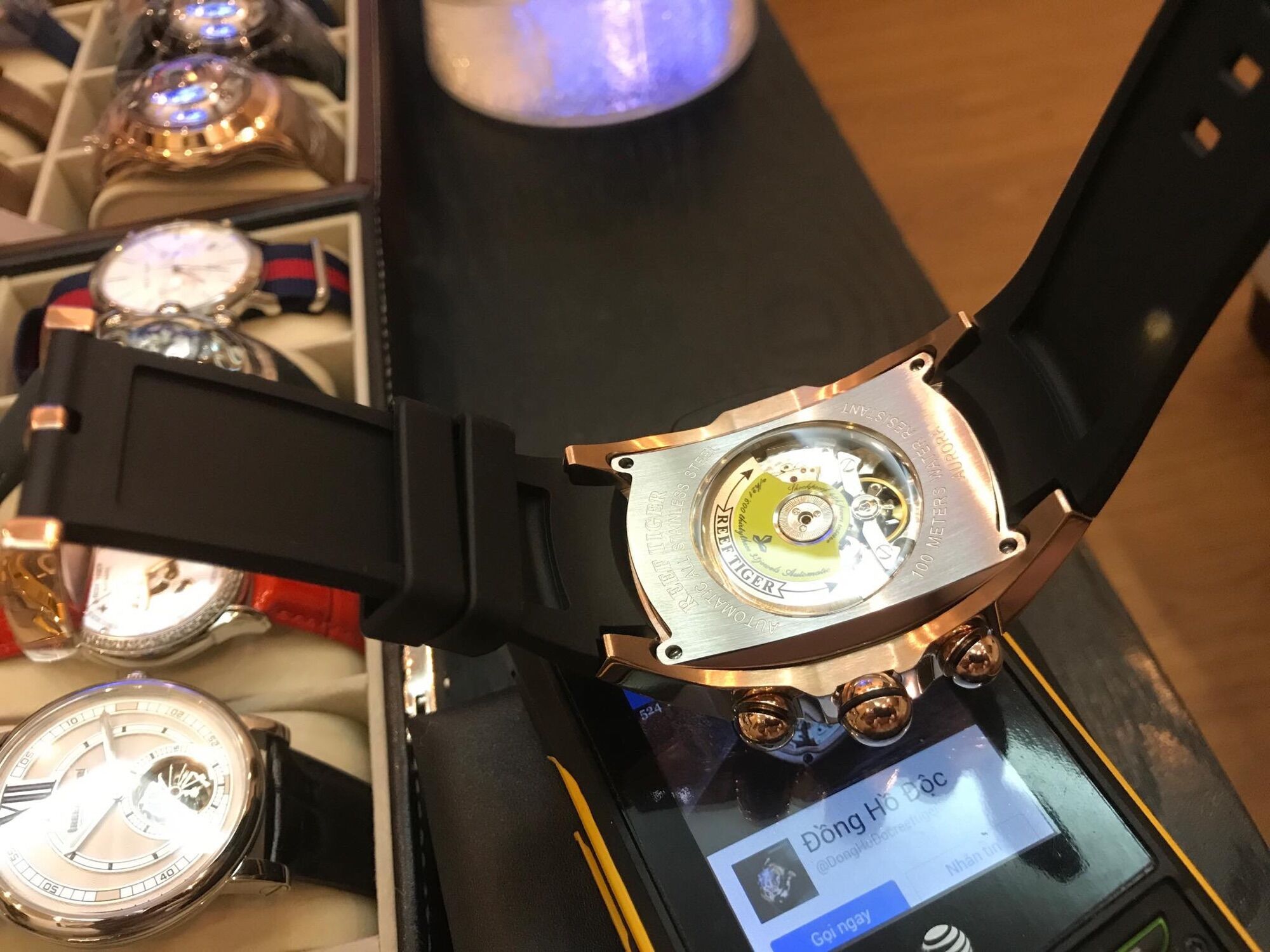 Đồng hồ nam Reef Tiger rga3069