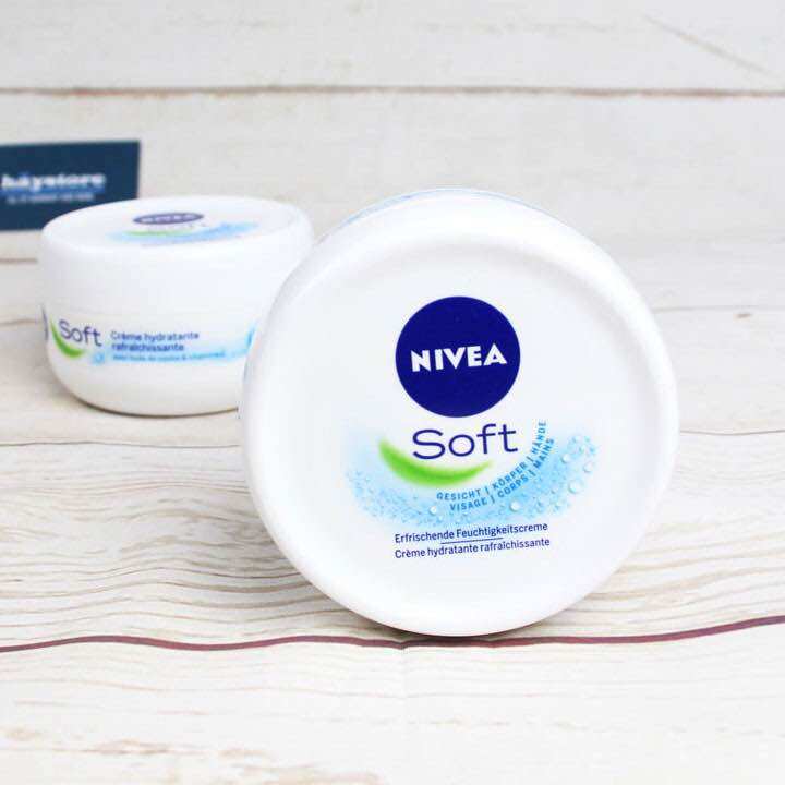 Kem dưỡng mềm da Nivea Soft cung cấp dưỡng chất giúp da mềm mịn