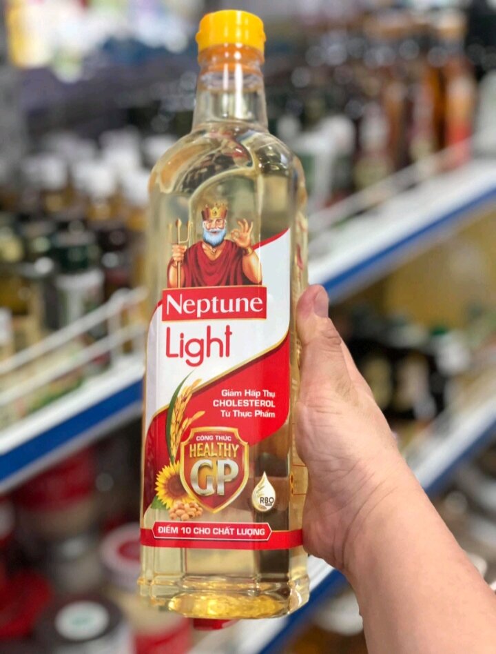 Dầu Ăn Neptune Light 1 lít
