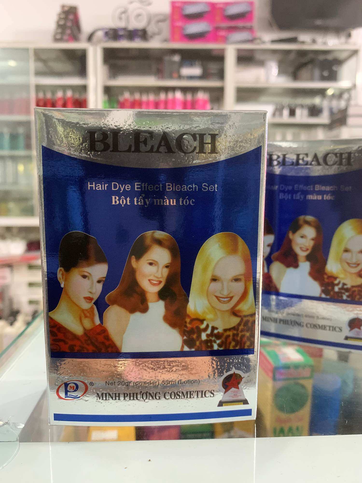 Bột tẩy tóc Minh Phượng