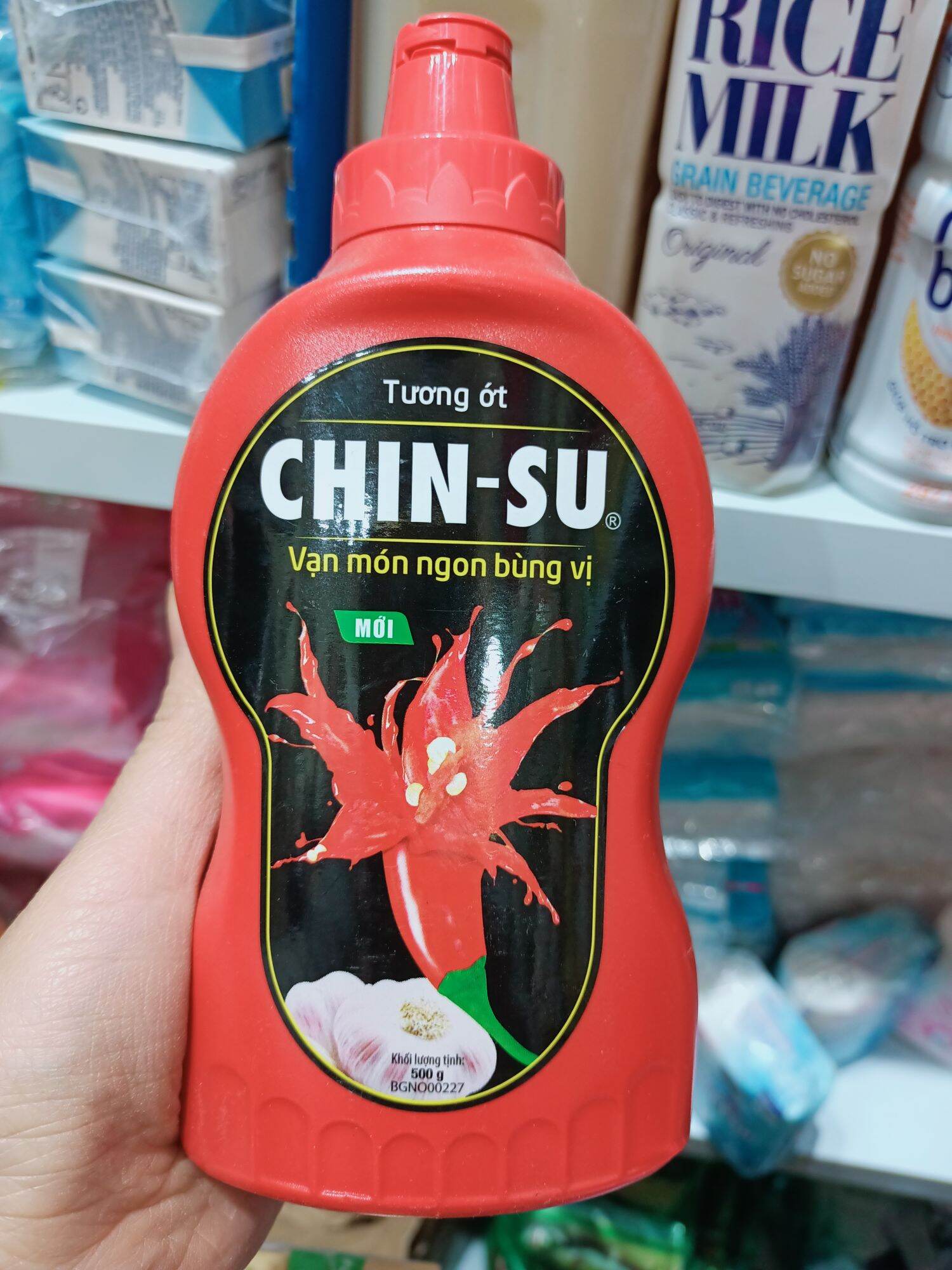 Tương ớt Chin su chai to 500g, cho món ăn ngon ngất ngây