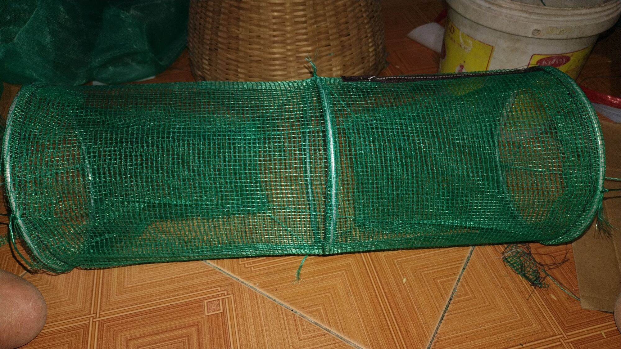 Multi-Purpose Copper Frog Trap with Green Mesh and 4-2 Inch Eyes, Convenient Zipper Closure, Uses Fish Bait.