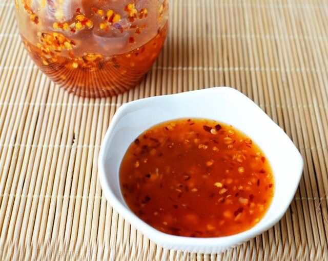 Sốt chua ngọt Thái Lan Mae Pranom 260ml