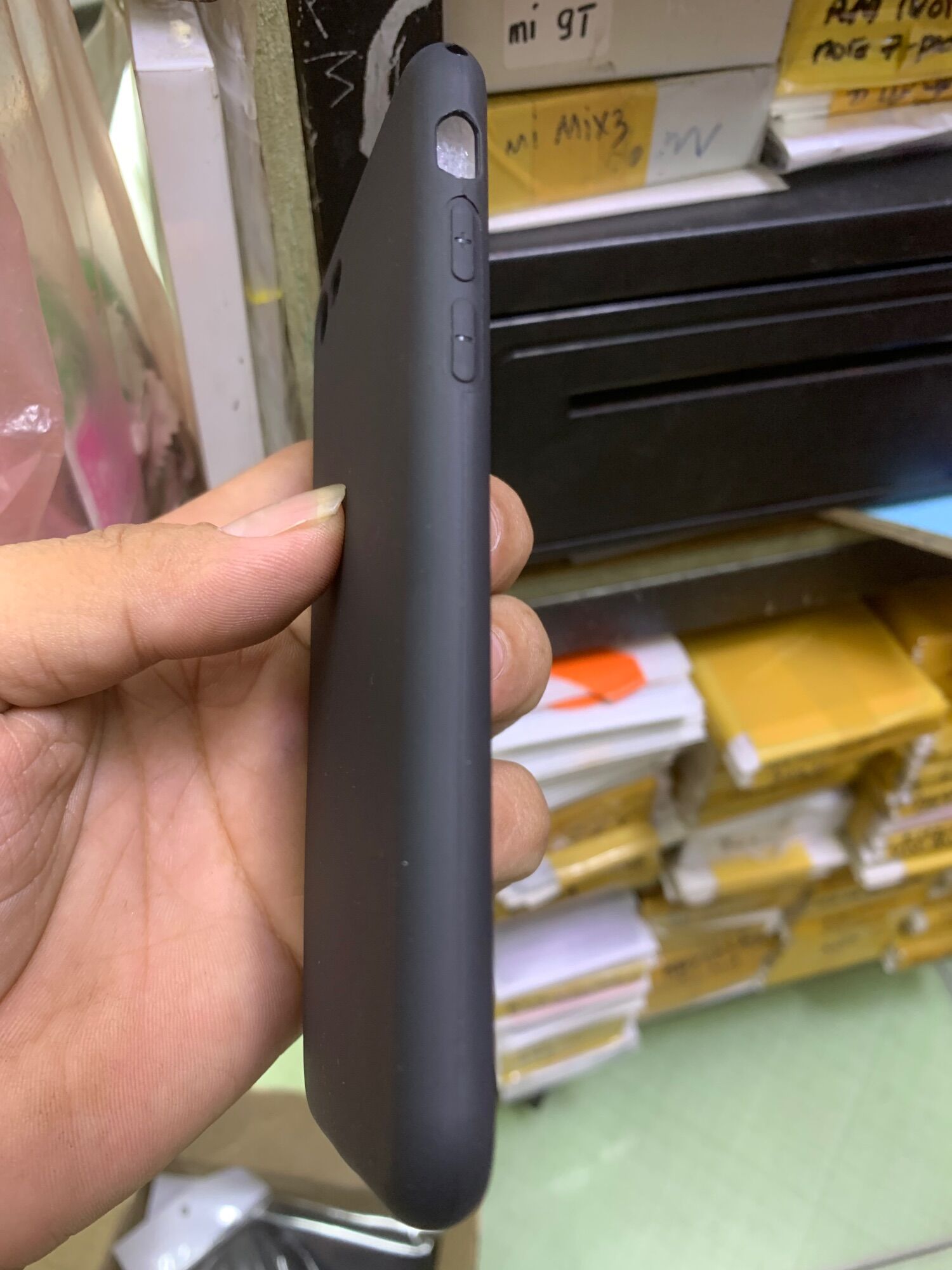 Ốp lưng IPhone 7G/8G dẻo đen