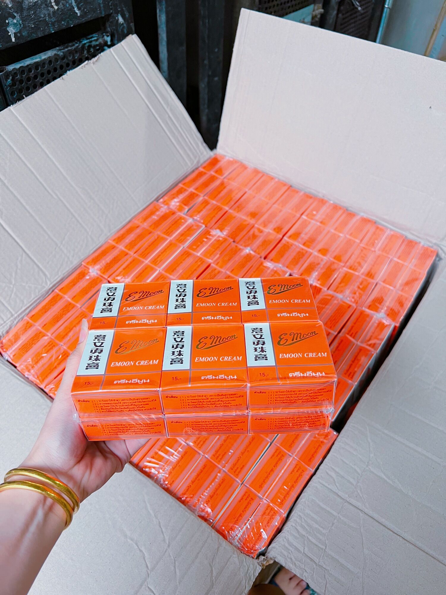 [HCM]Lẻ hộp kem trắng da emoon thái xịn