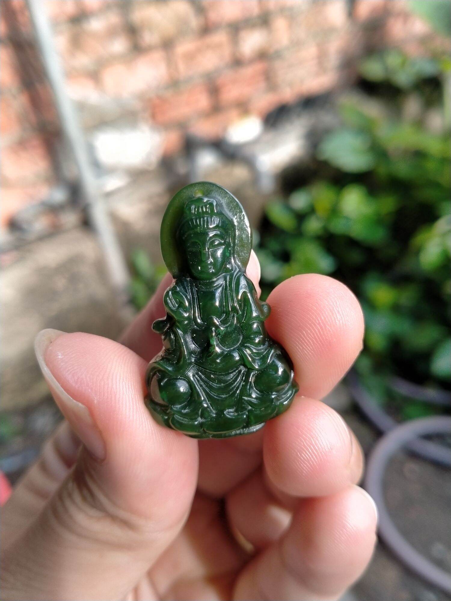 Mặt phật ngọc bích