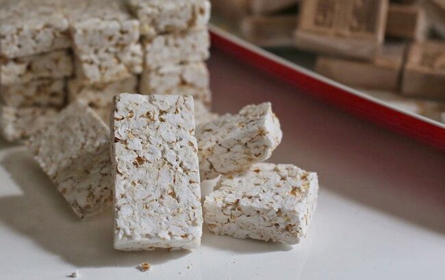 Bánh cốm sữa-nho vị sầu riêng