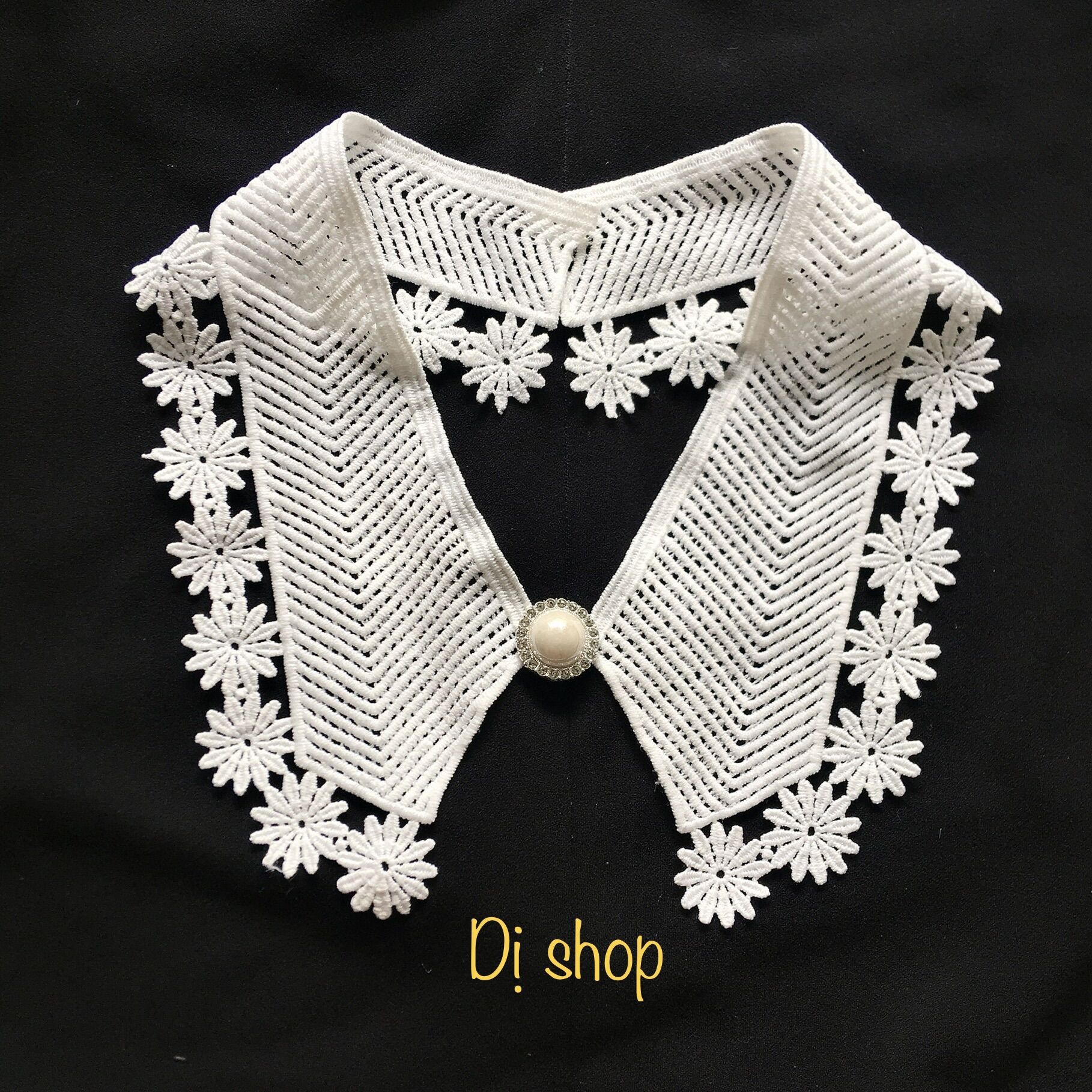 Cổ cotton viền hoa chất dày dặn