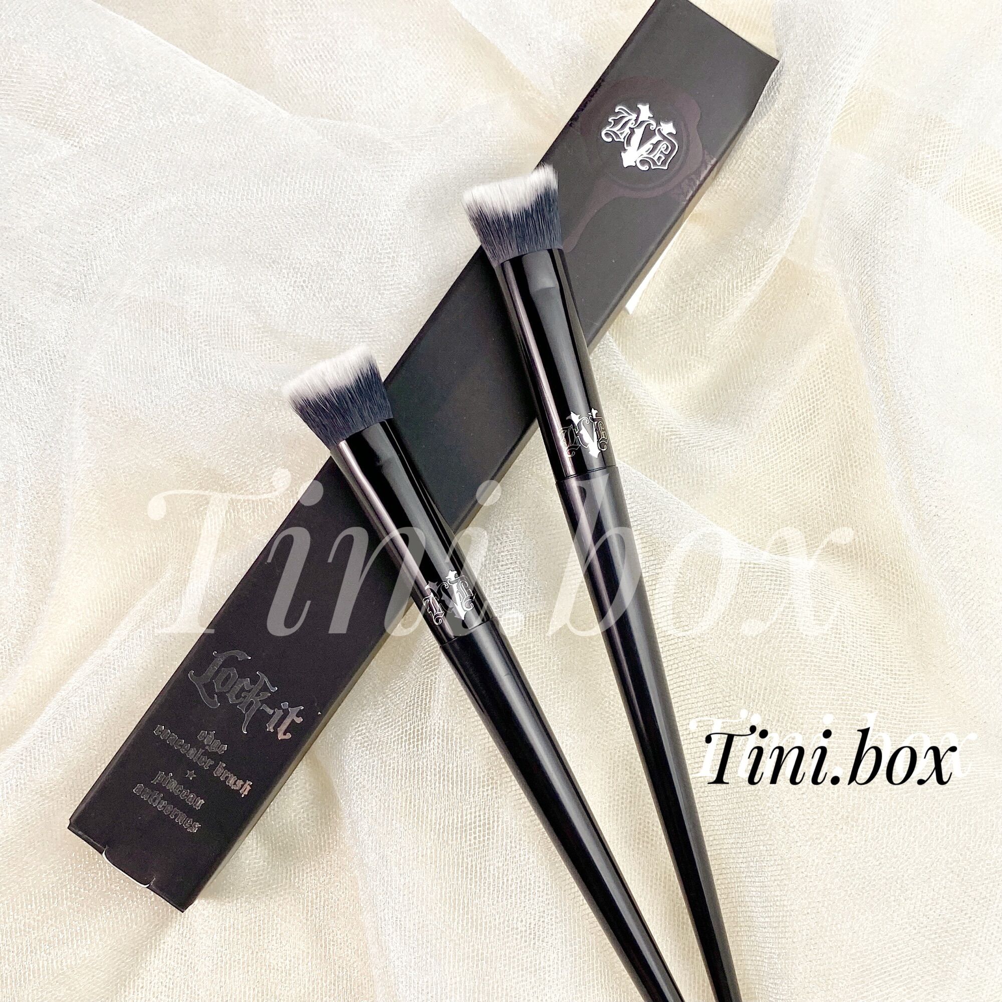 Cọ che khuyết điểm, tạo khối mũi Kat Von D40