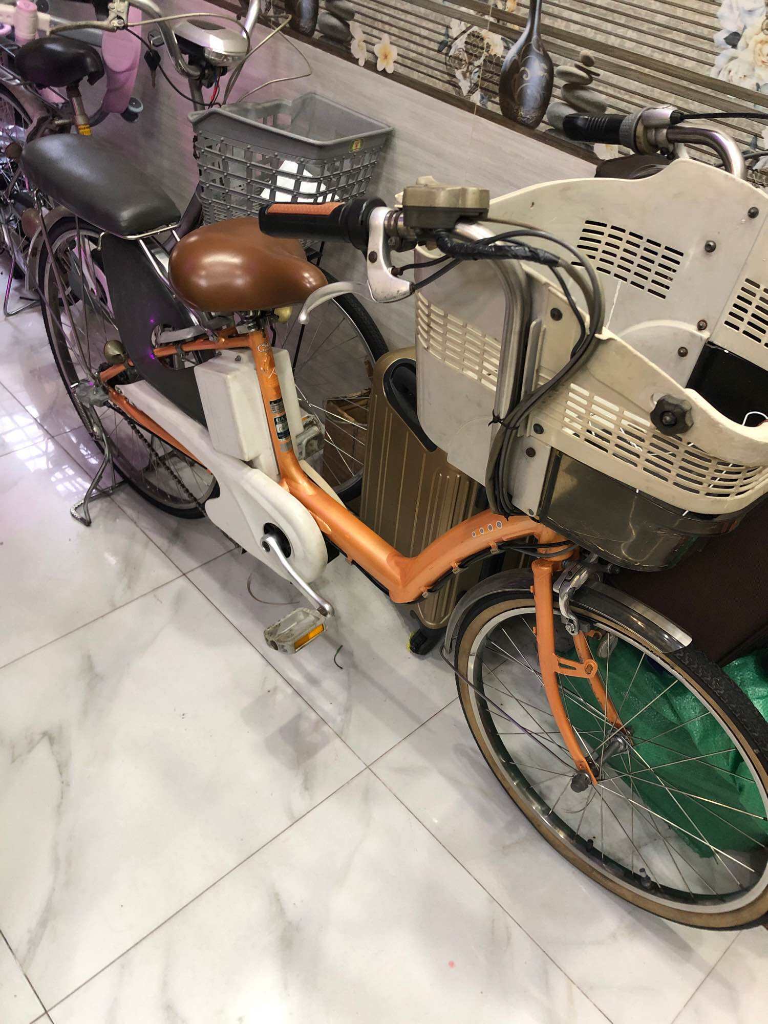 Xe đạp điện trợ lực Nhật bãi ( mẹ chở bé)