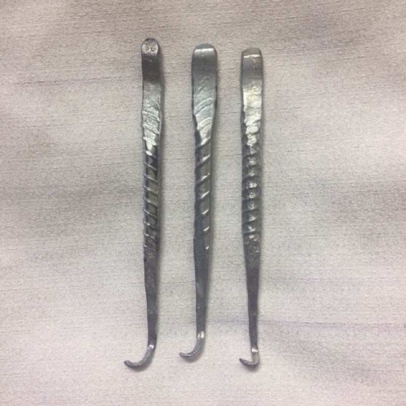 Móc lốp xe máy, xe đạp