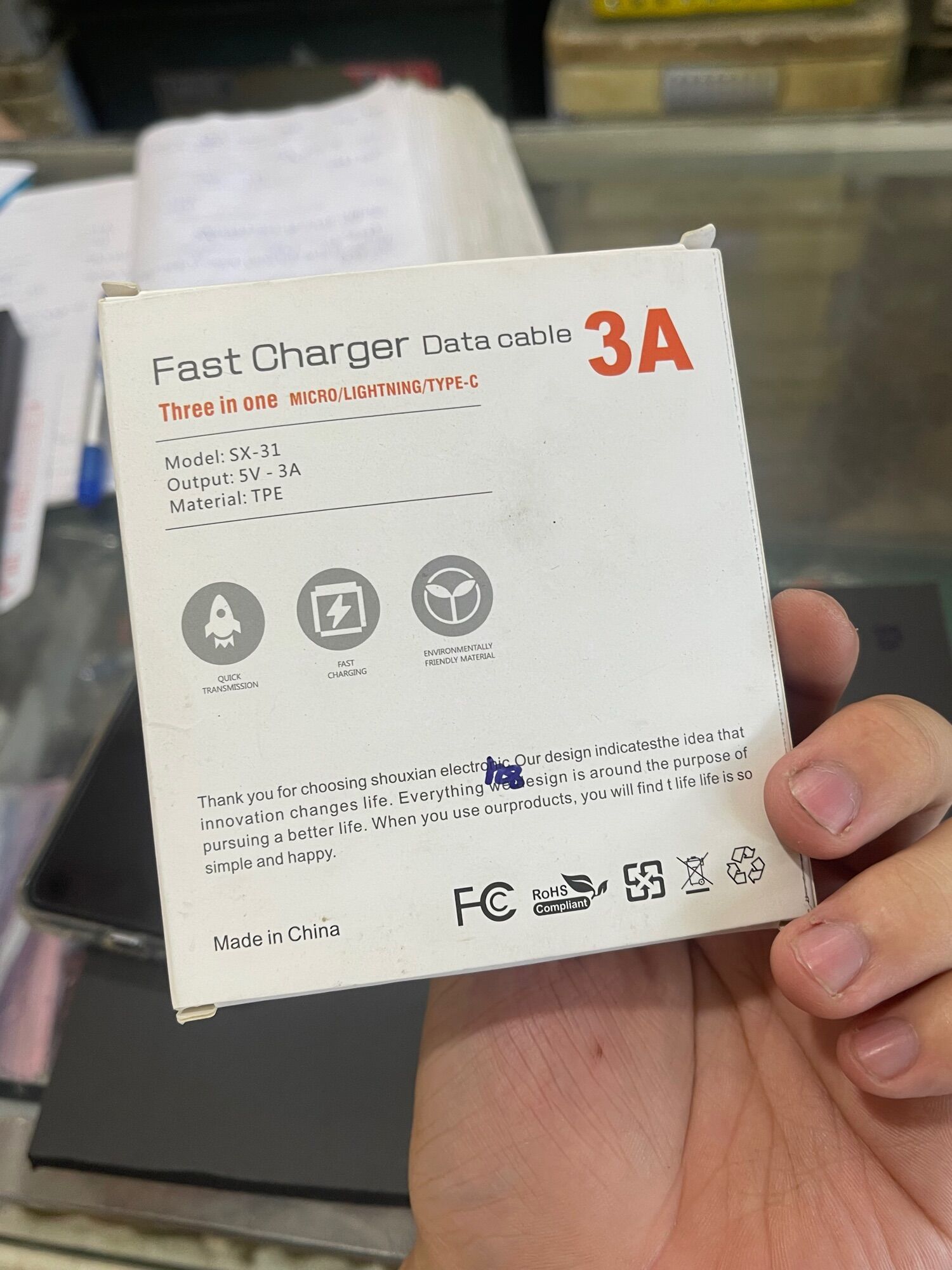 Dây sạc 3 đầu ( cắm type C) dành cho iphone , samsung , Oppo