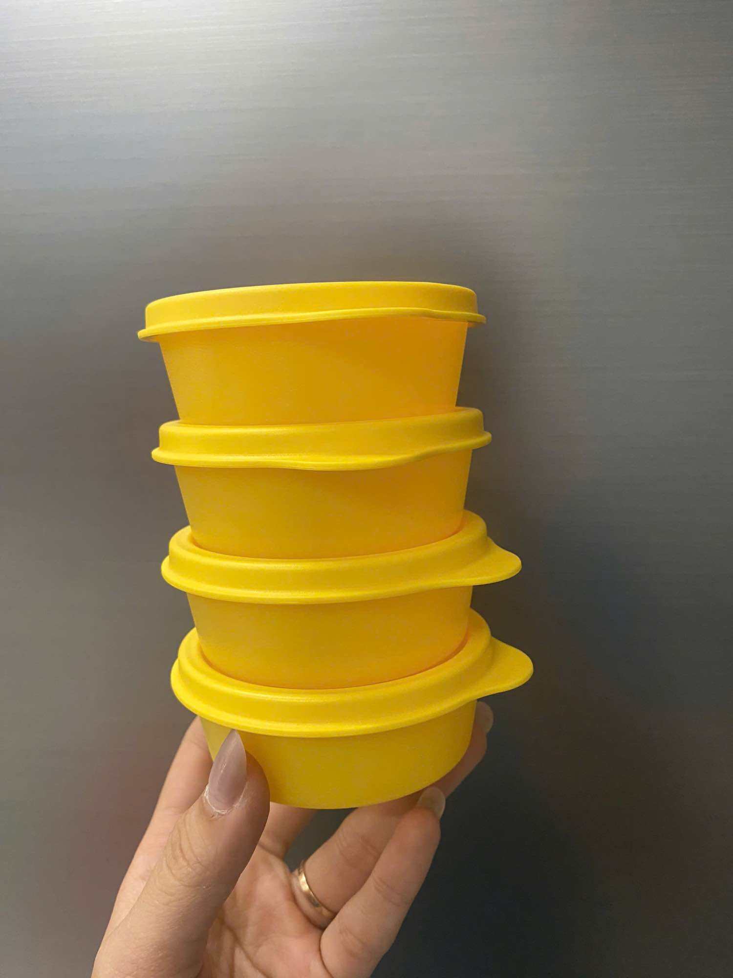 Hộp  bảo quản thực phẩm TUPPERWARE 80ml hộp tròn Tupperware 80ml dùng đựng bánh plan hay sữa chua