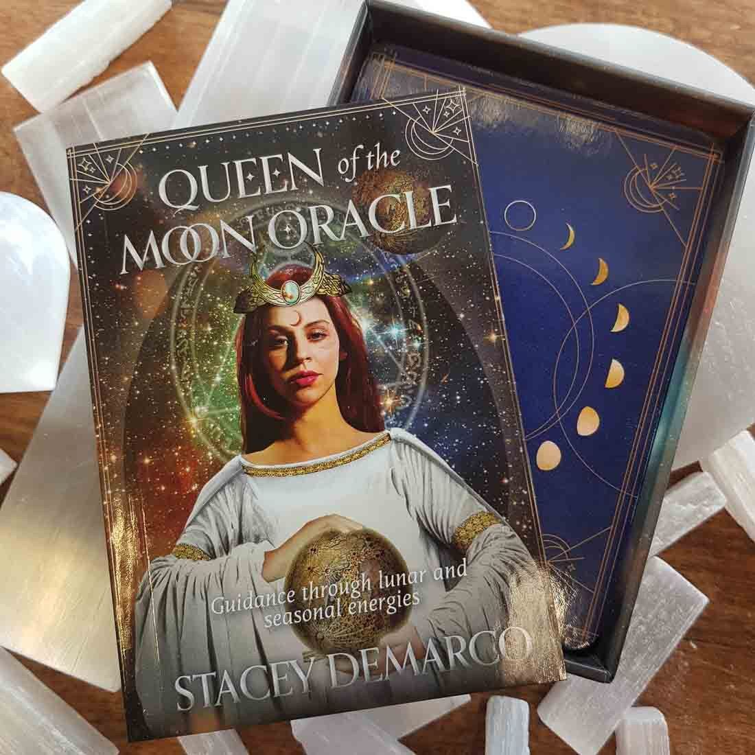 Bộ bài Queen Of The Moon Oracle - Order trực tiếp Amazon US
