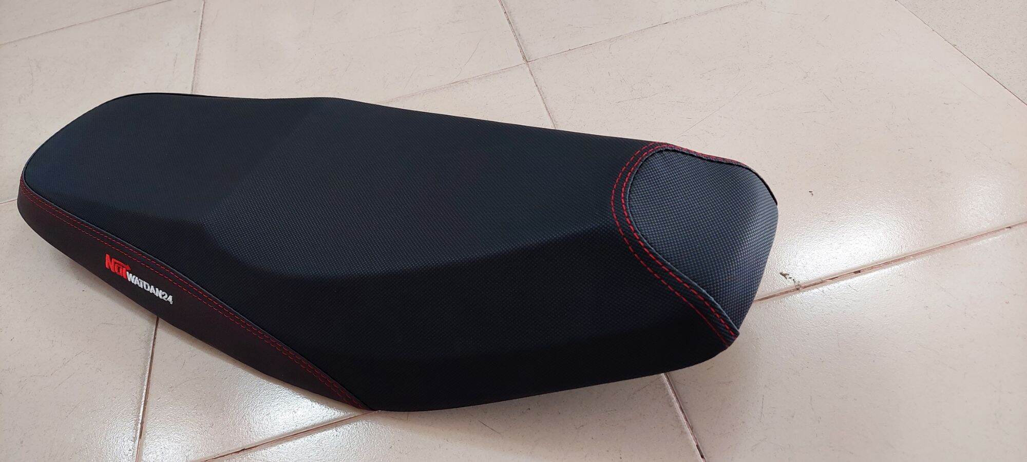 Yên xe Exciter 135( 2010)- Áo  thê u vành