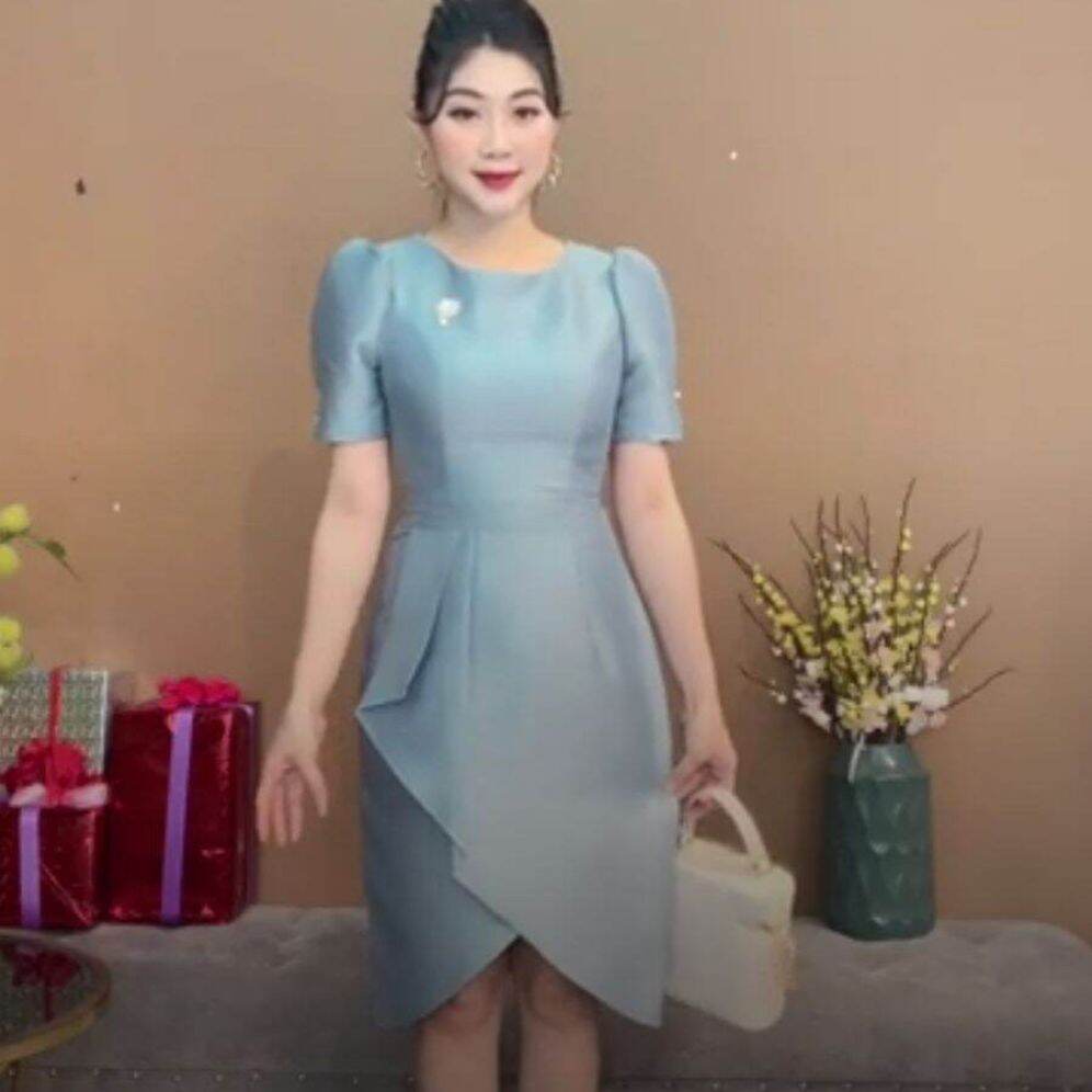 Đầm body xẻ tà tay đính ngọc Monoco
