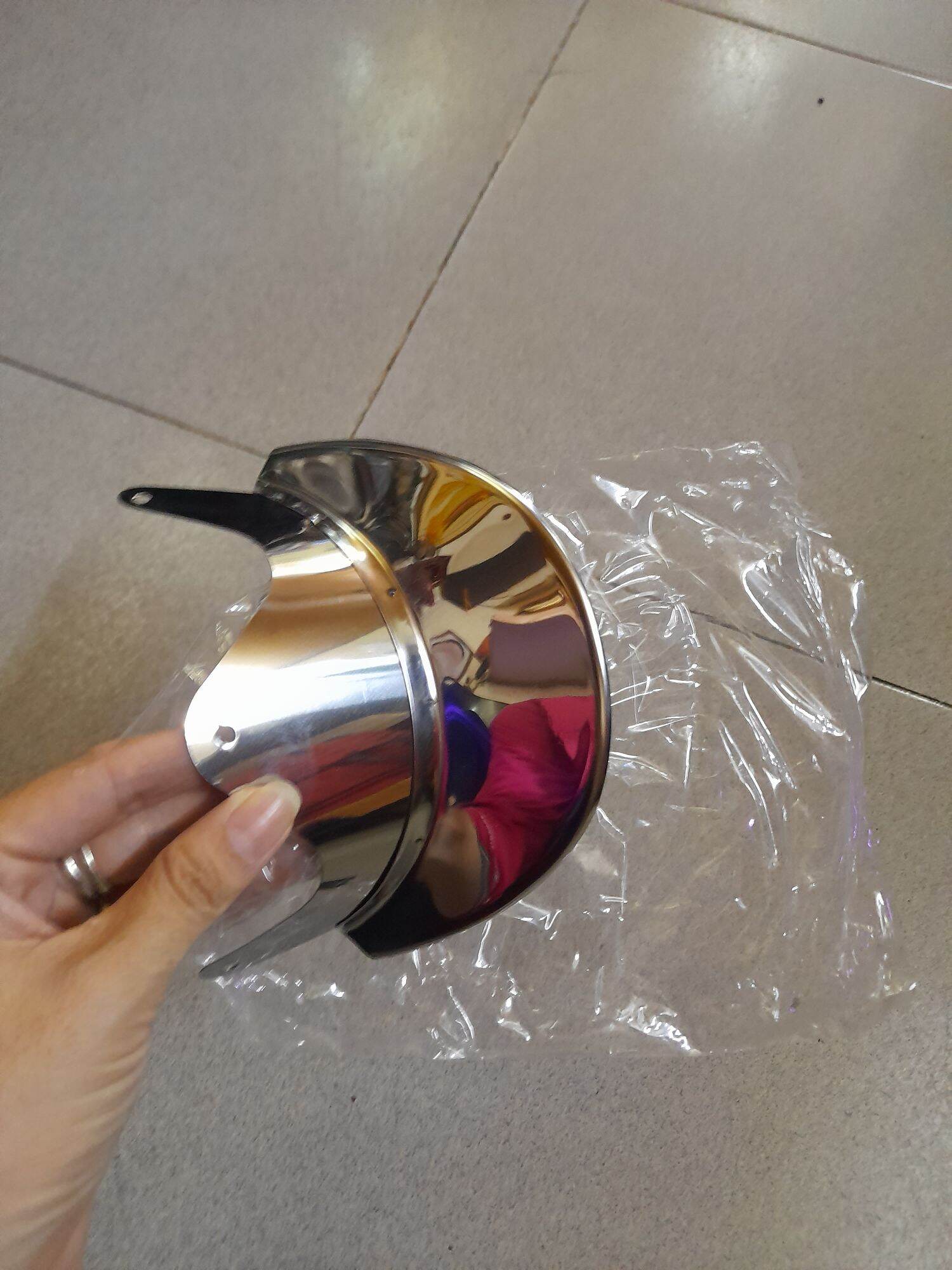 Che bùn sau inox gắn xe 67