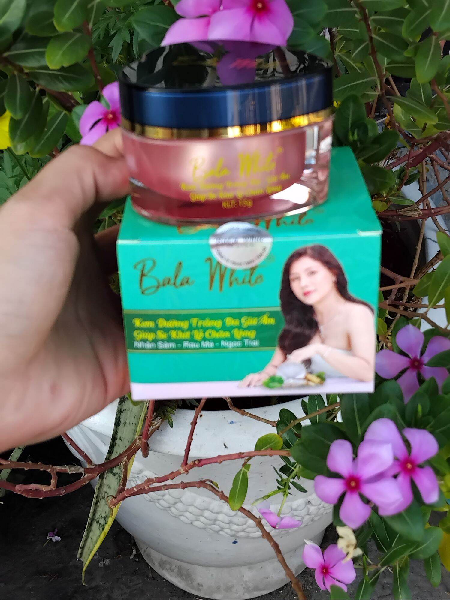 kem bala white sâm tổ yến(mẫu mới chất kem như cũ)