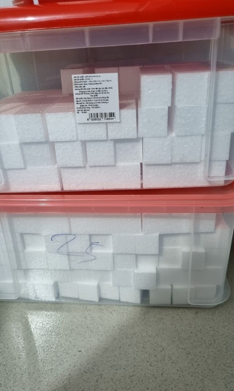 15 khung xốp  30li để dán hột bầu cua