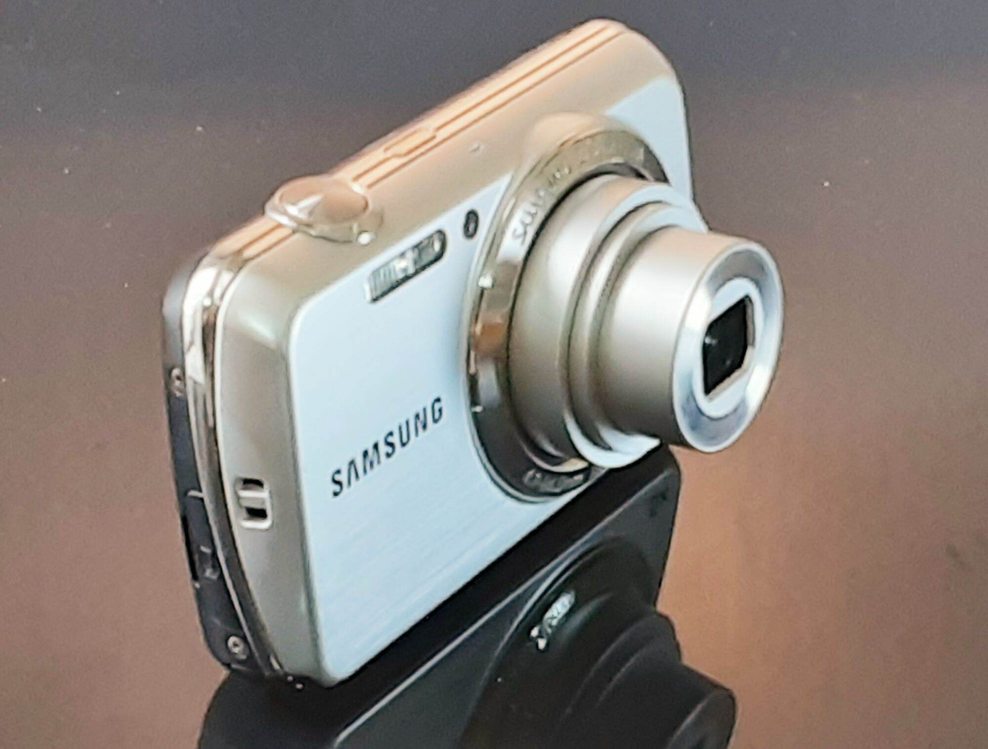Máy ảnh KTS Samsung