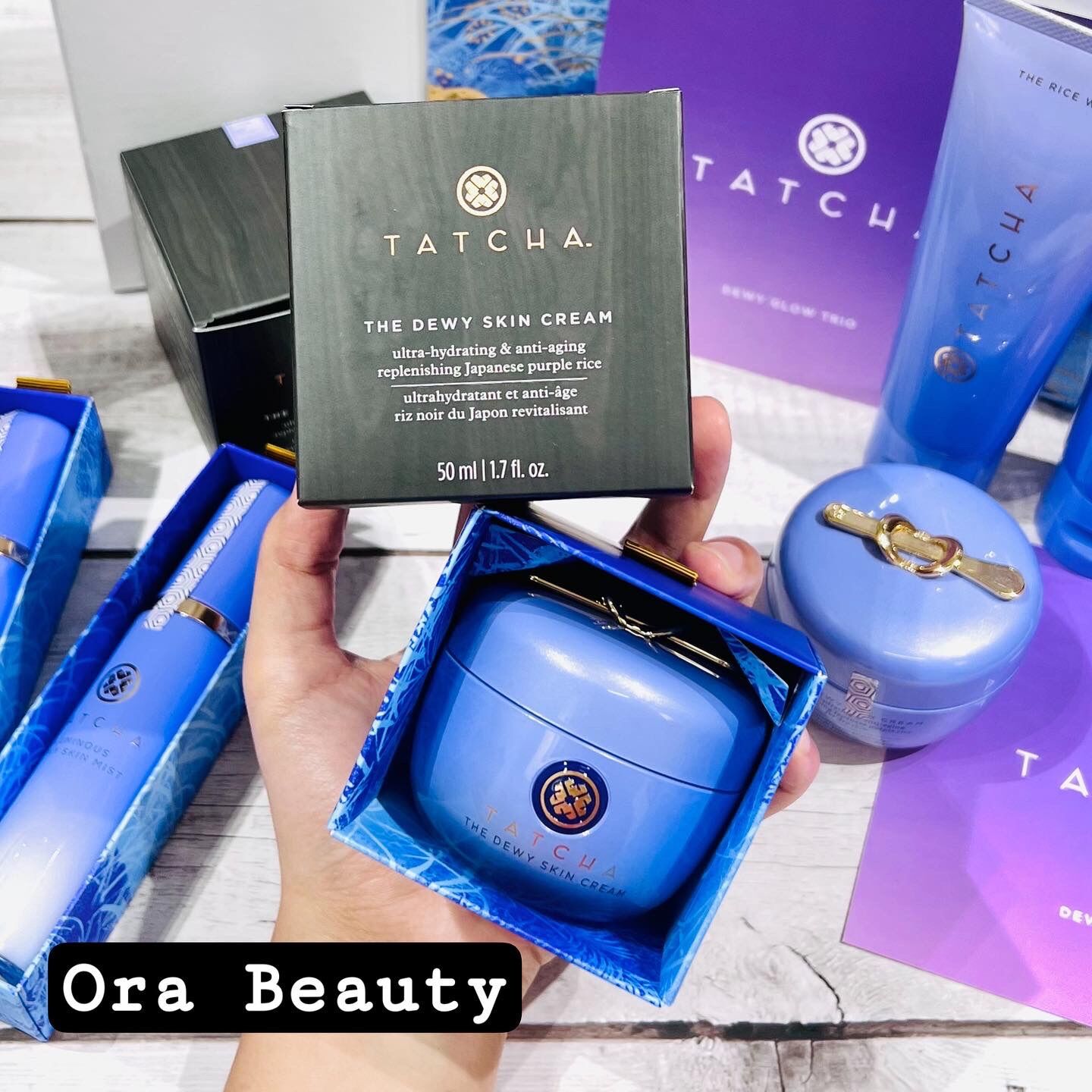 Kem dưỡng Tatcha The Dewy Skin Cream Plumping & Hydrating Moisturizer