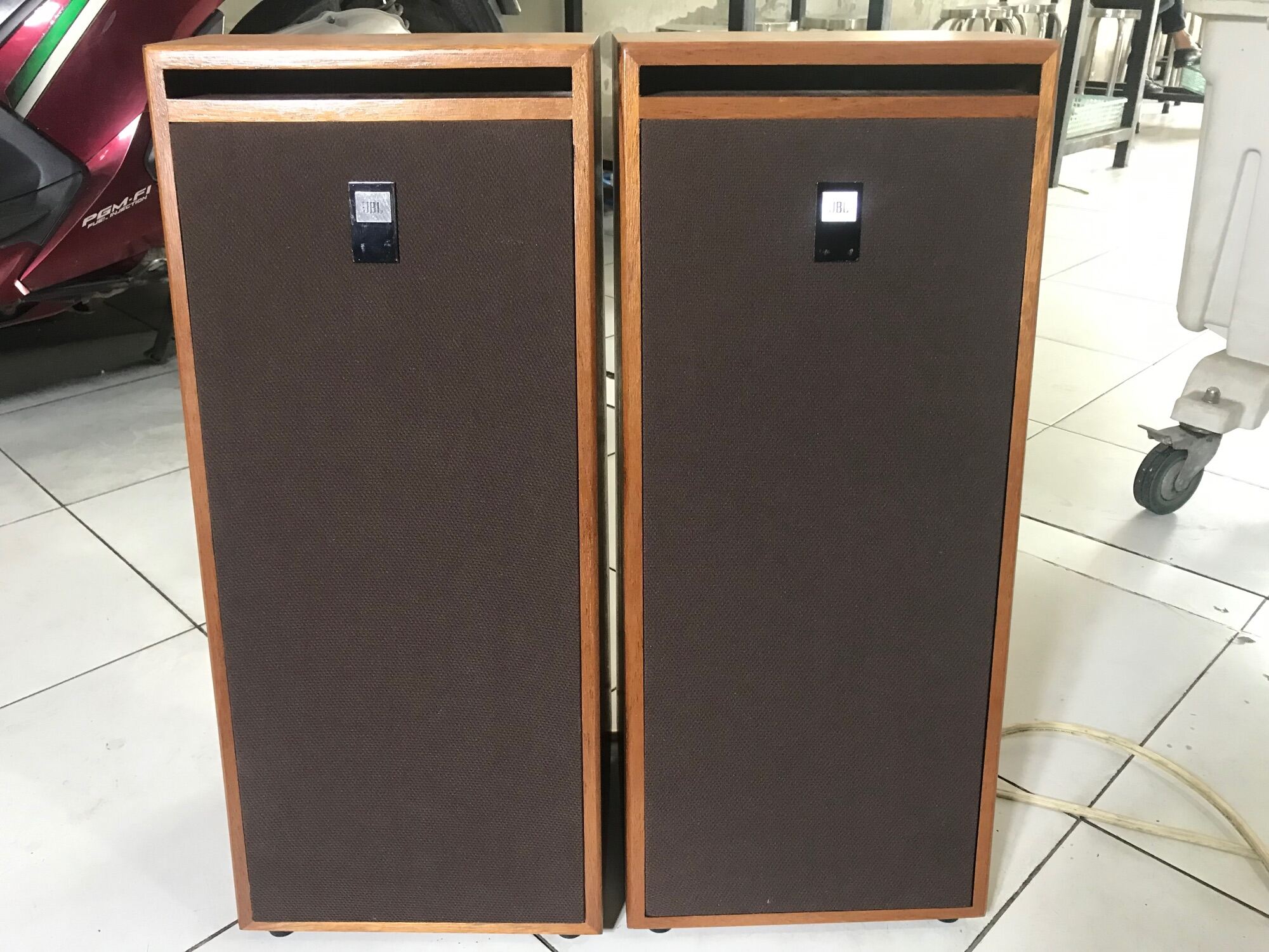 Cặp Loa JBL S-390II CS-450w , 2 Loa bass 20cm & 2 Treble giấy 10cm.