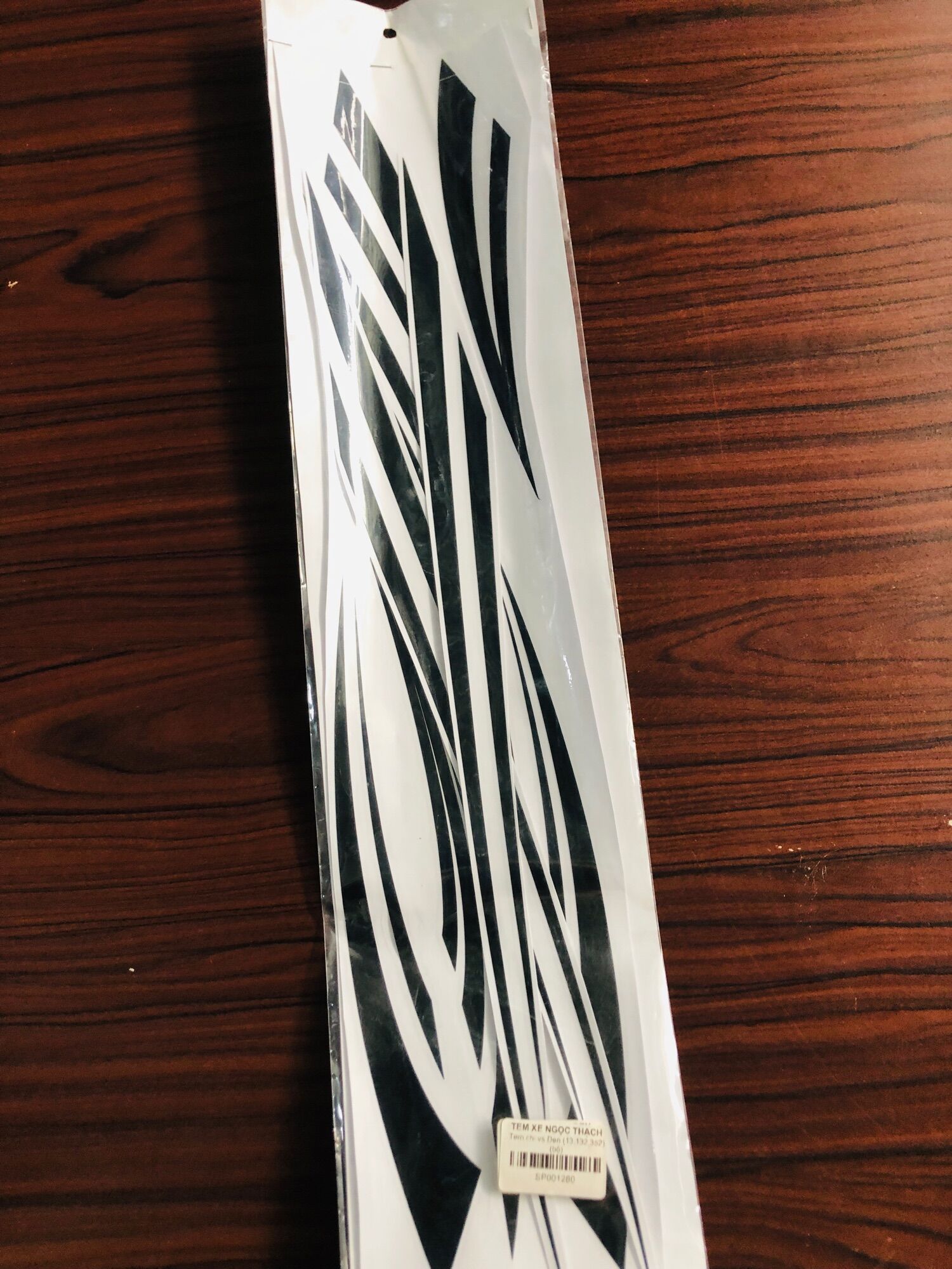 Tem chỉ vision decal đen