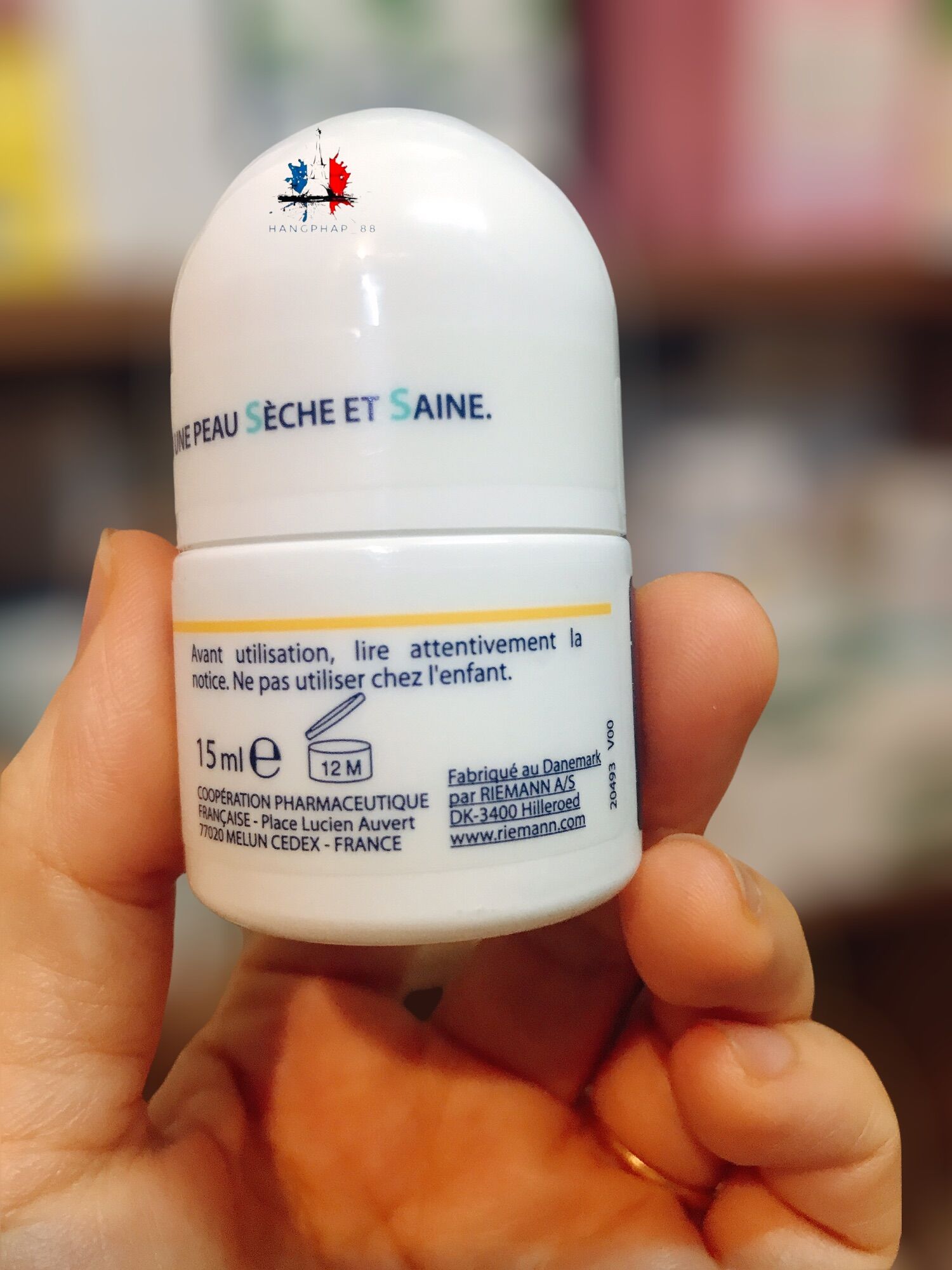 Lăn E khử mùi Pháp 15ml