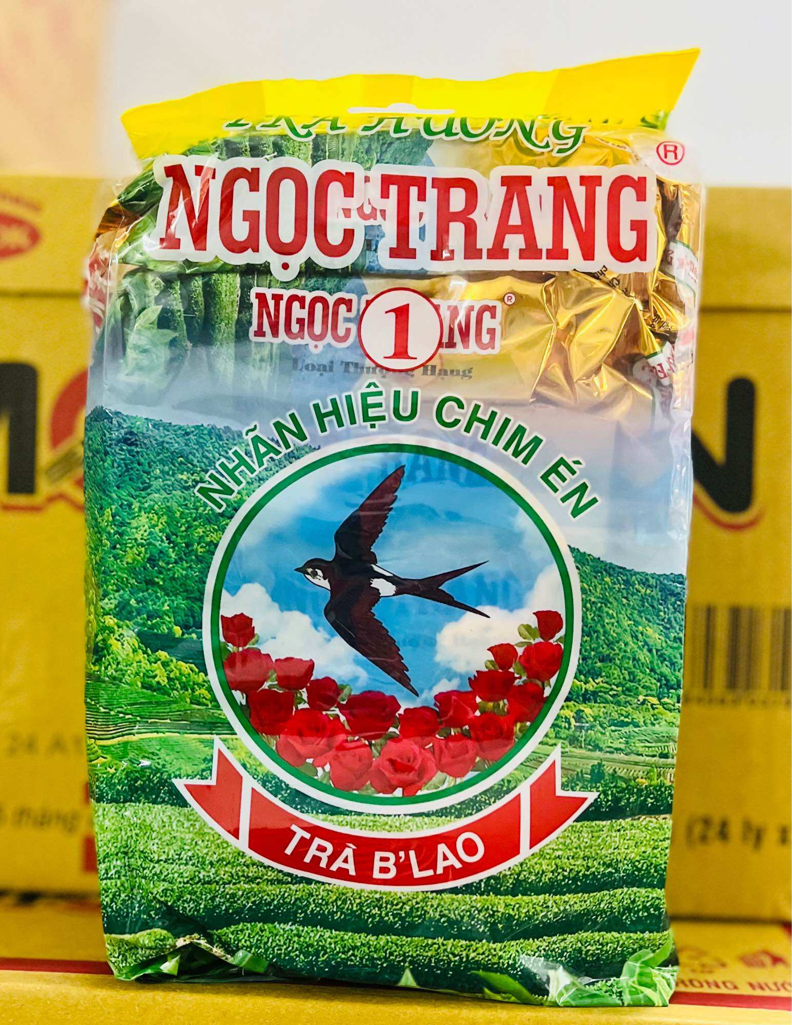 Lốc Trà Ngọc Trang vàng B’lao/Trà sâm dứa nhãn hiệu Chim én gói (6 gói x 70g)/(1 gói x 400g)