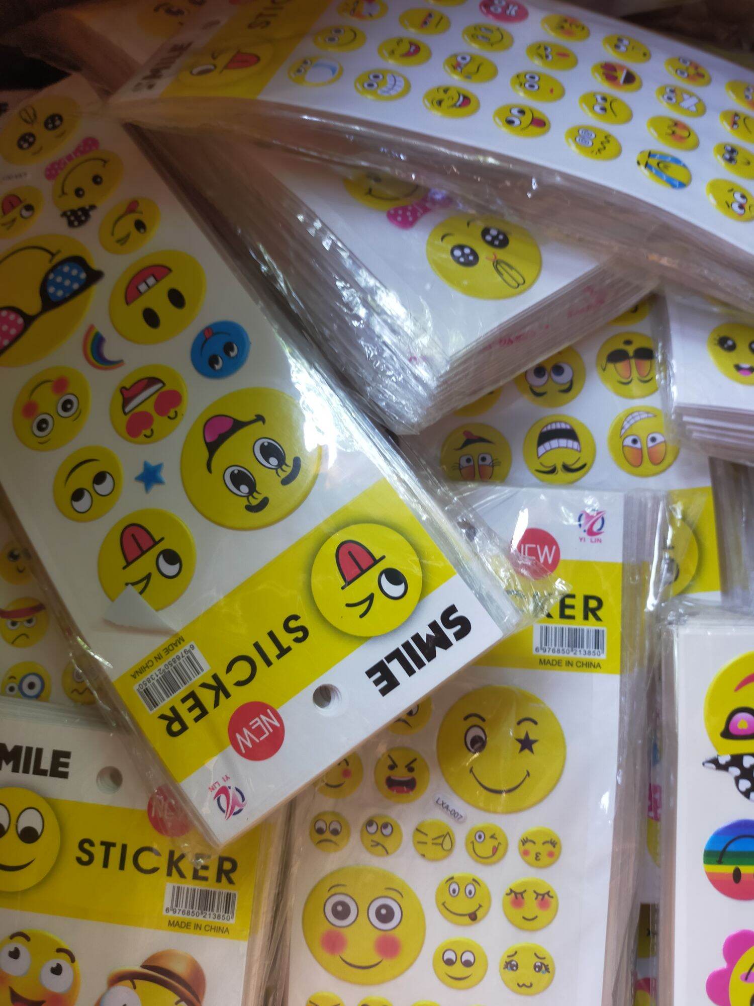 Sét 20 tờ dán sticker mặt cười