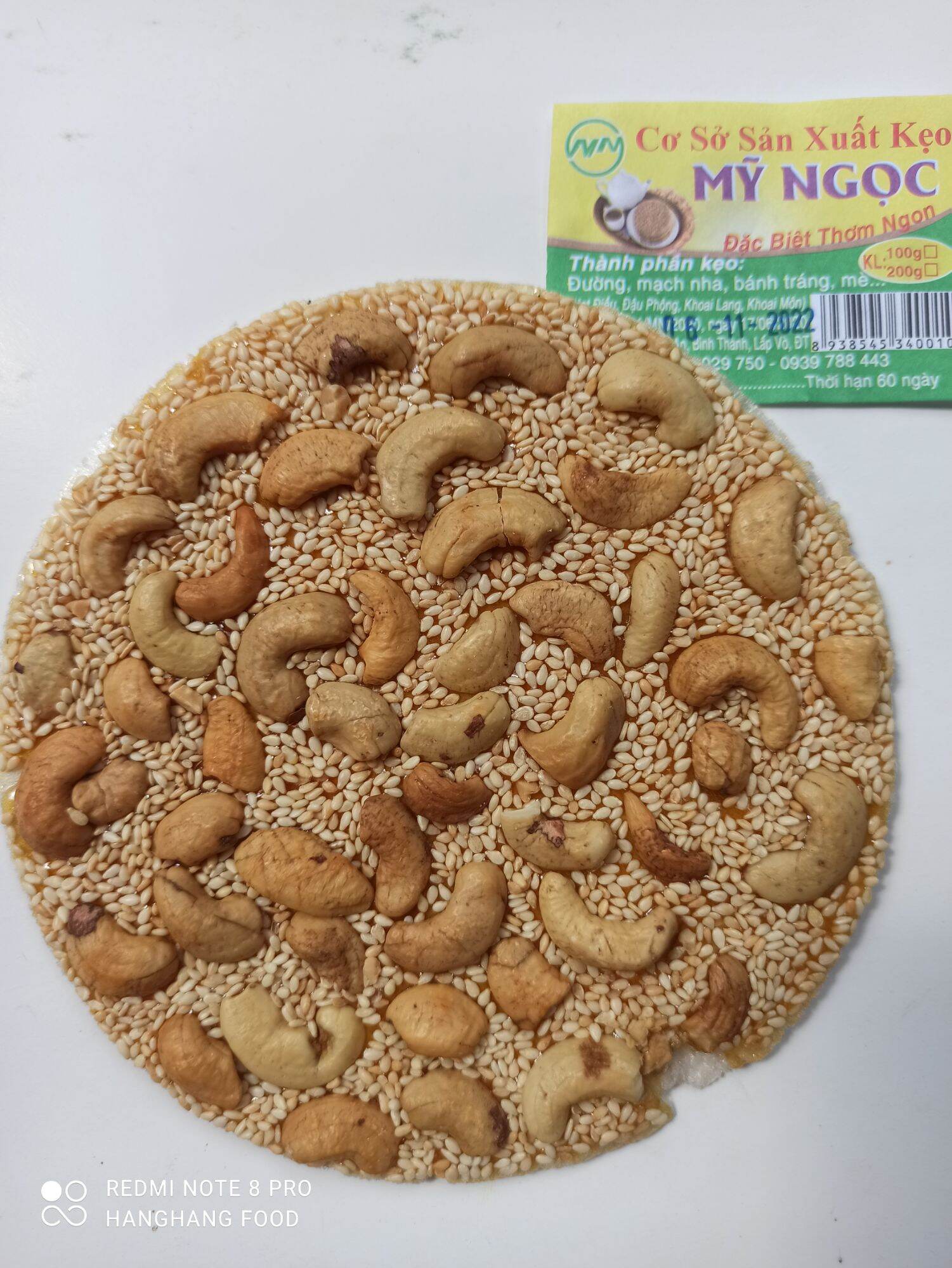 Kẹo đậu phộng loại đặc biệt phủ lớp Hạt Điều 1 bịch 4 cái 300g