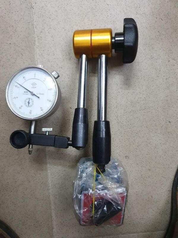 Bộ chân đế từ đài loan và đồng hồ so