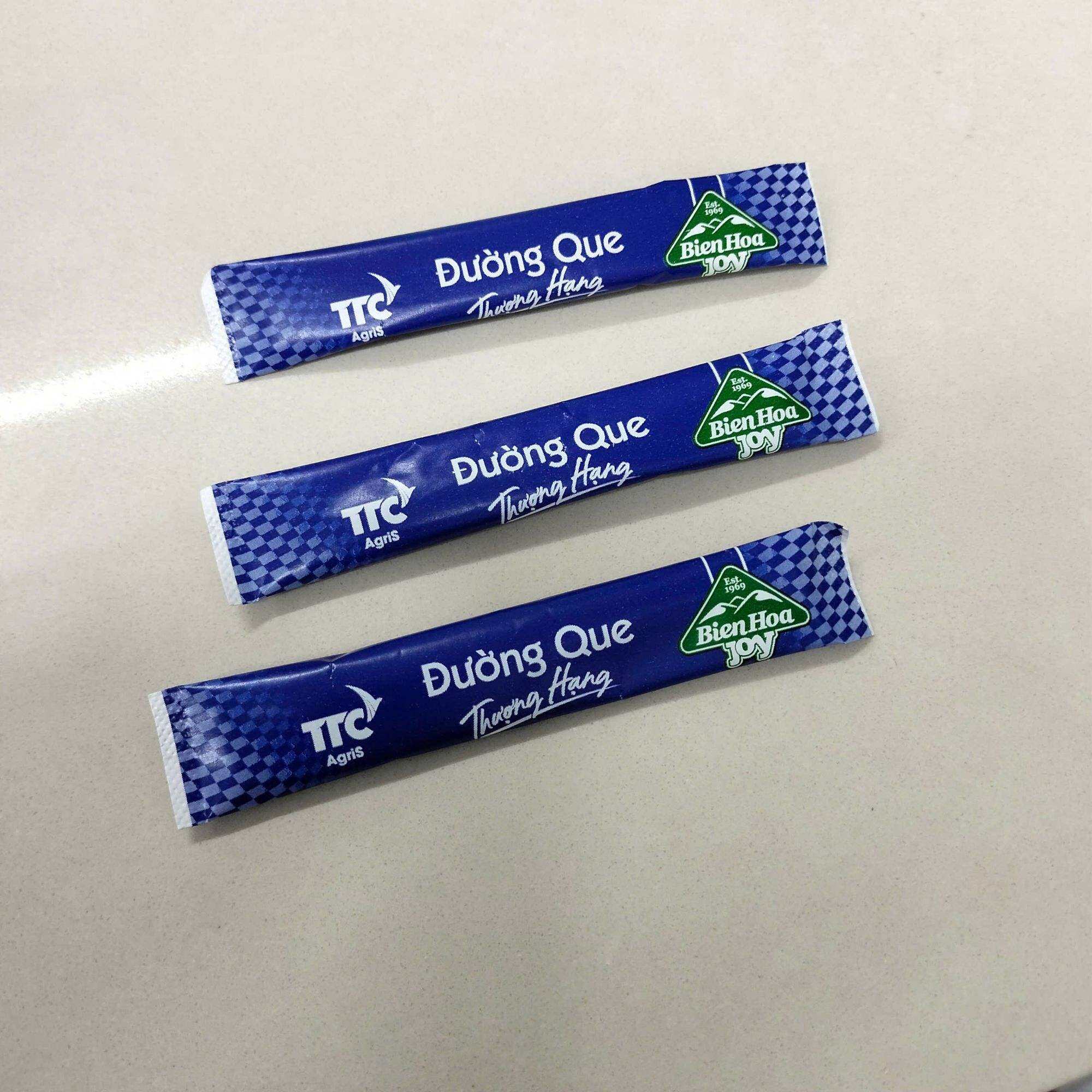 2 gói đường que Biên Hòa Joy 6g, dùng với cafe, cà phê