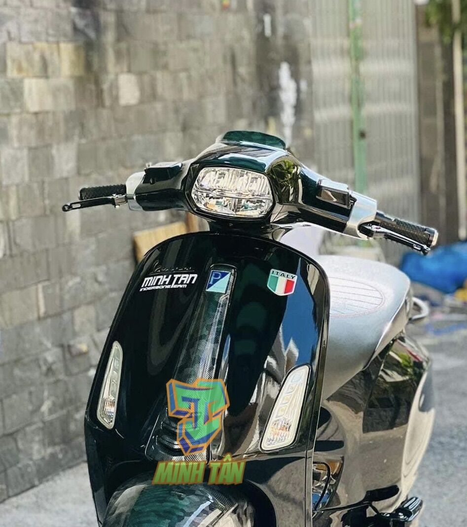 Tem logo Nhôm Vespa cờ ý dán xe.