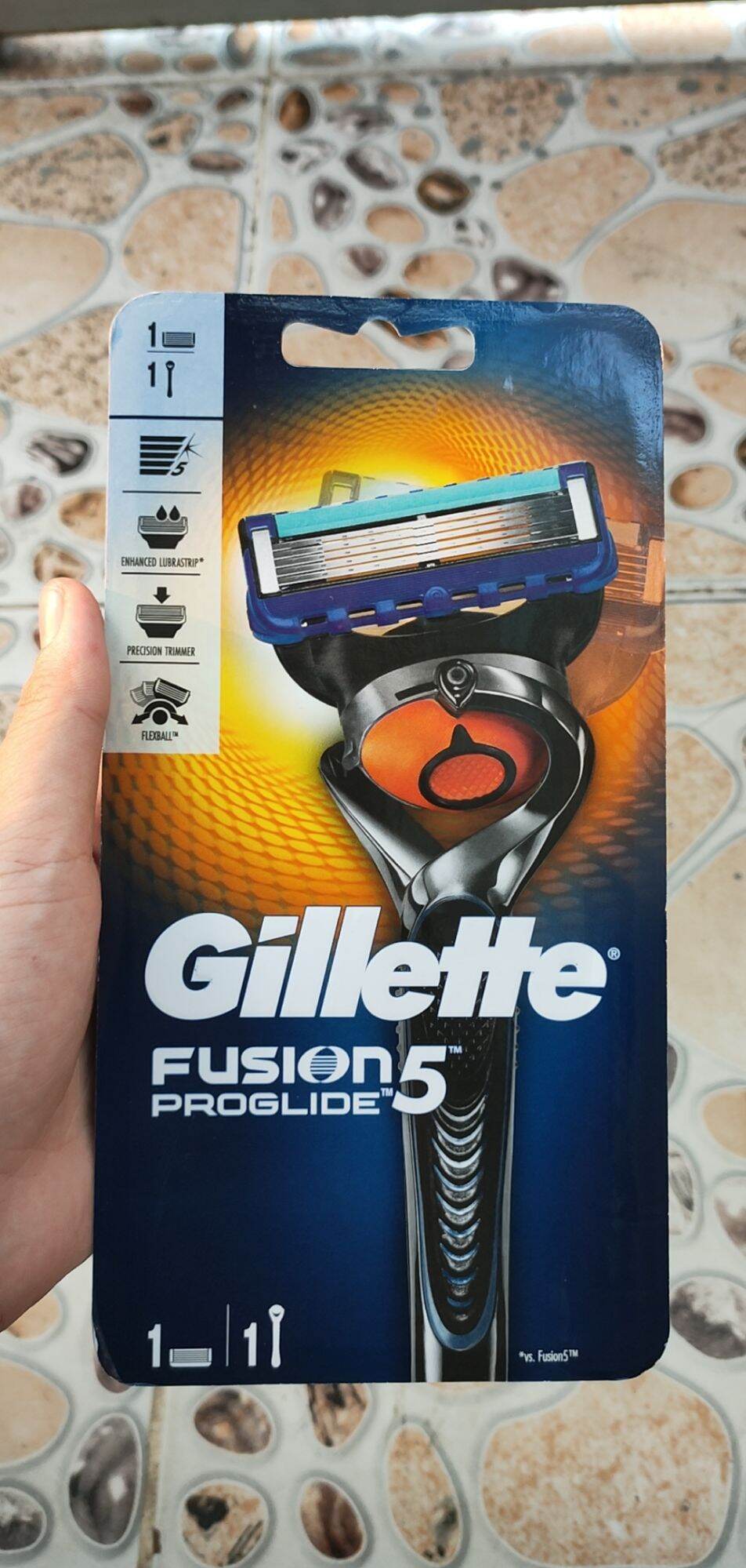Dao cạo râu gillette Fusion