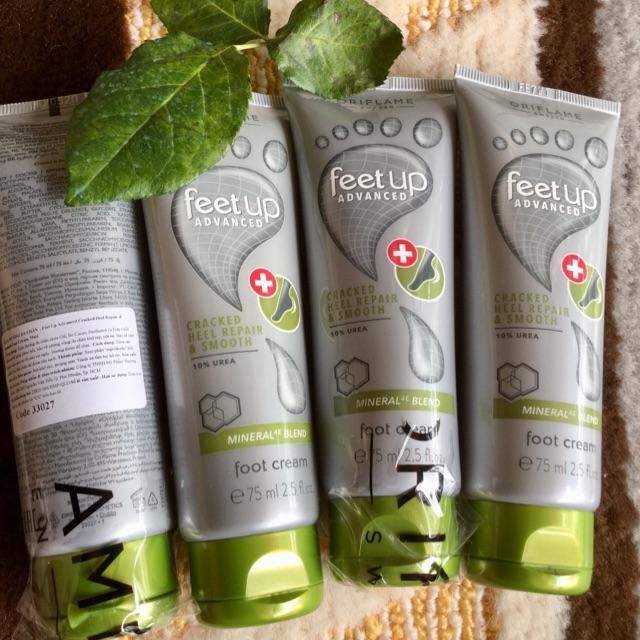 Kem dưỡng da chân 33027