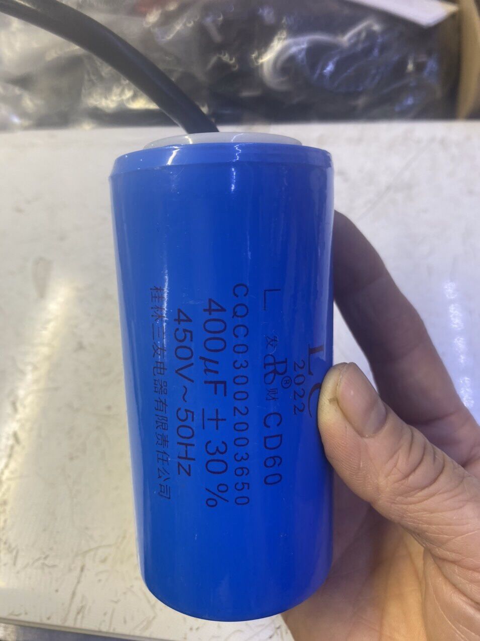 Tụ kích mô tơ 450v 400uf