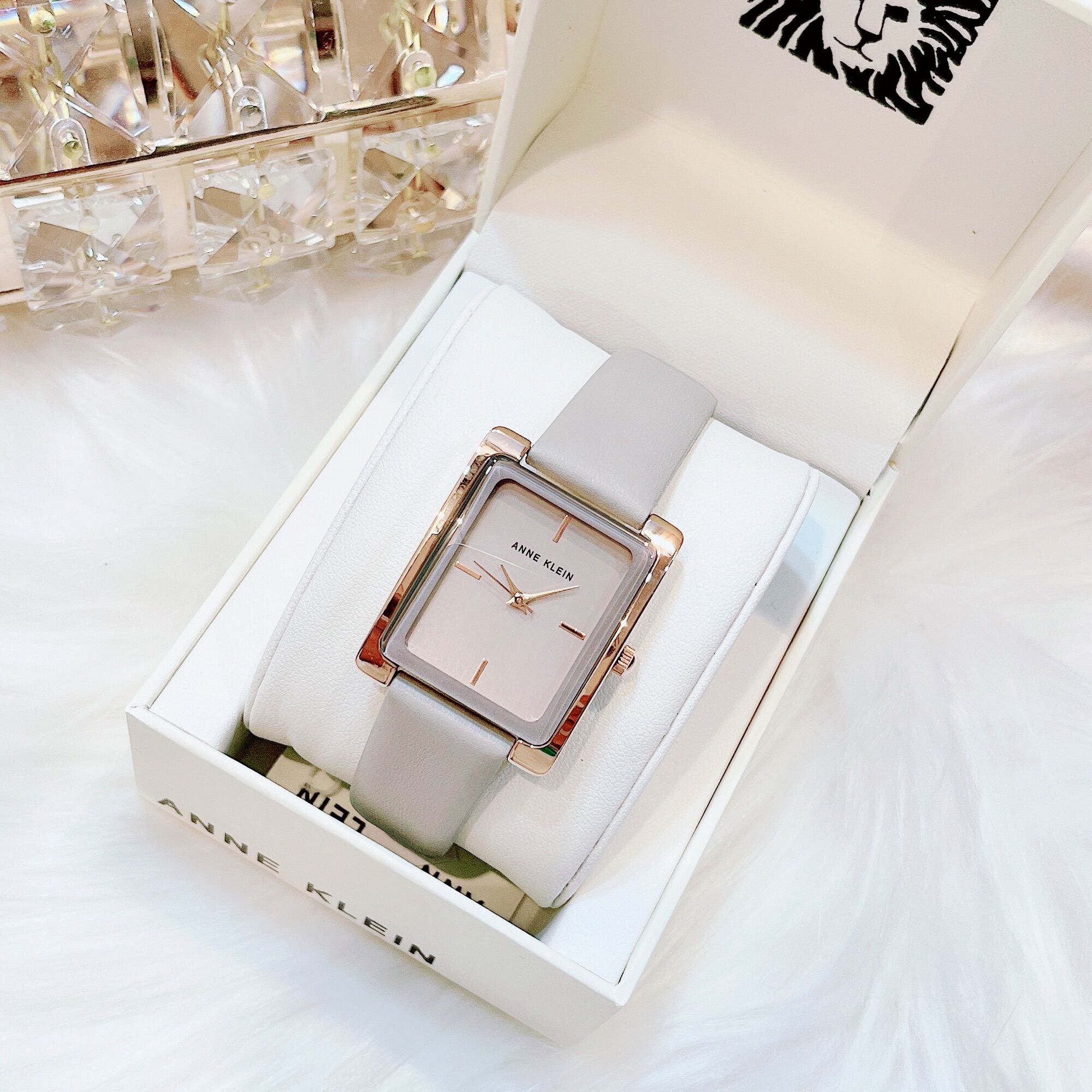 Đồng Hồ Nữ Anne Klein