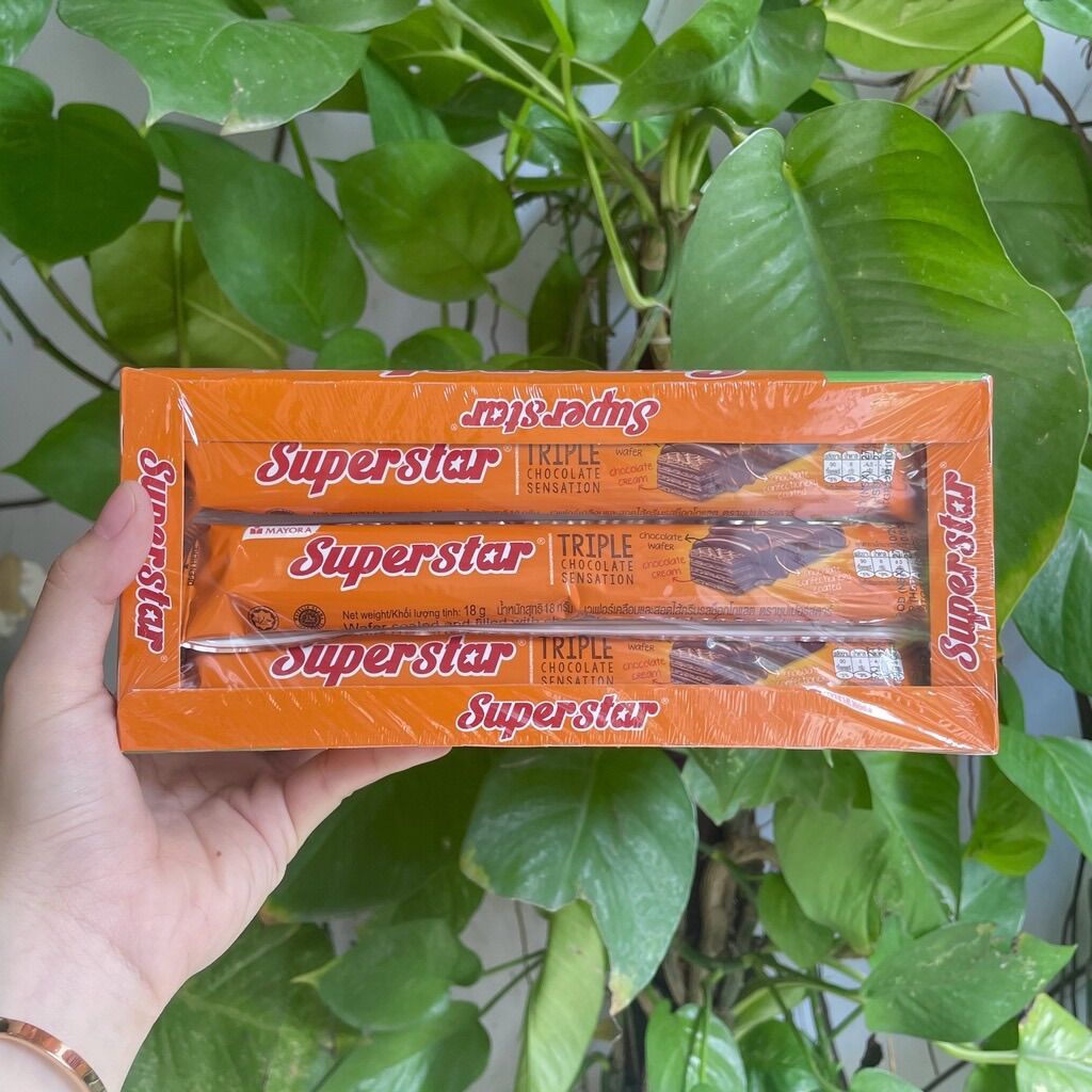 COMBO 12 CÁI BÁNH XỐP PHỦ SOCOLA SUPERSTAR