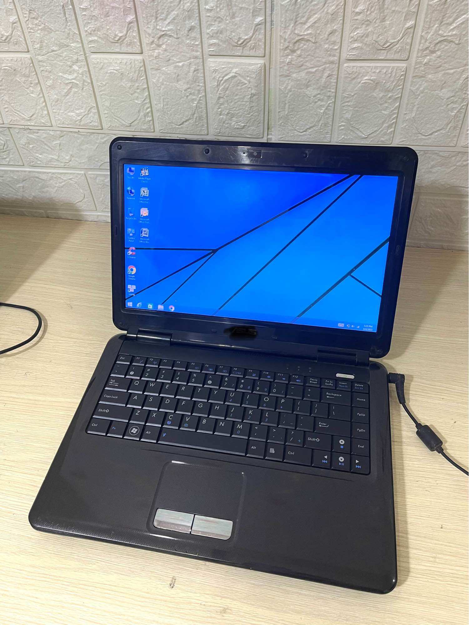 Laptop cũ giá rẻ cho học sinh ( Core 2 Duo / 2GB / 120GB ) | Xả kho chính hãng